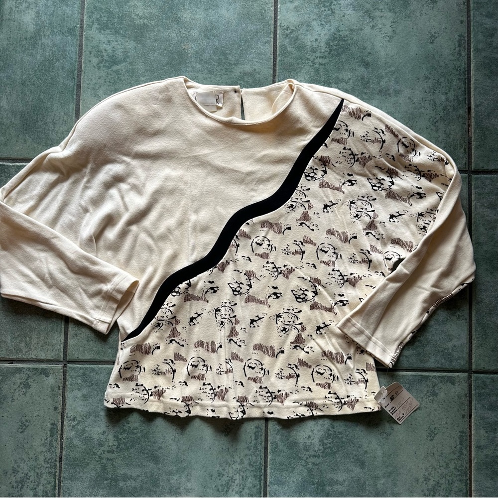VTG 80s Retro Cream Abstract Long Sleeve Shirt